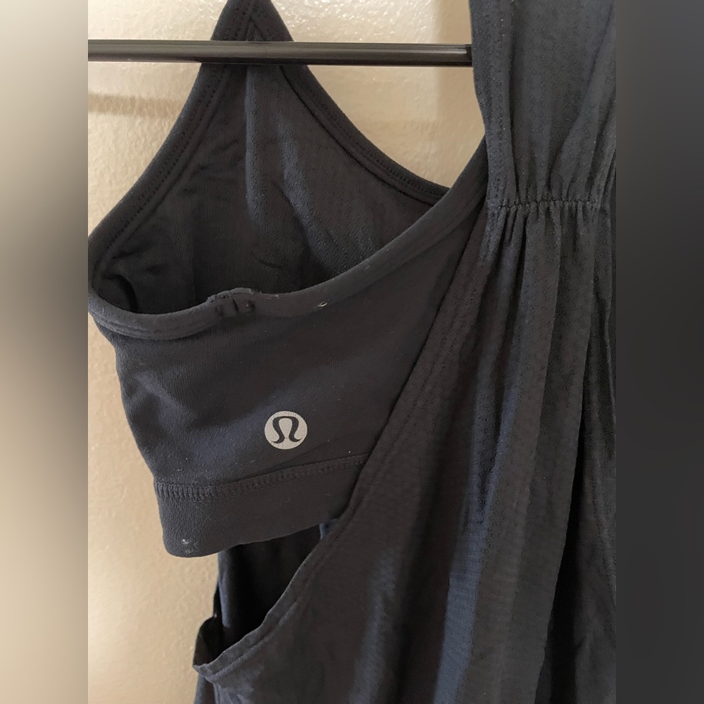 ✨Lululemon No Limits Black Tank Top Size 2 - Picture 7 of 9
